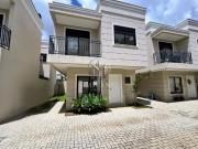 Casa / Sobrado em Condomínio para Venda em Curitiba/PR...