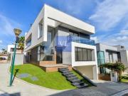 Casa / Sobrado em Condomínio para Venda em Curitiba/PR...