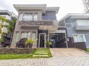 Casa / Sobrado em Condomínio para Venda em Curitiba/PR...