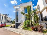 Casa / Sobrado em Condomínio para Venda em Curitiba/PR...