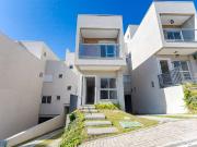 Casa / Sobrado em Condomínio para Venda em Curitiba/PR...
