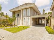 Casa / Sobrado em Condomínio para Venda em Curitiba/PR...