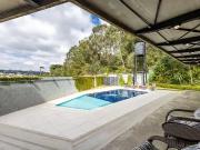 Casa / Sobrado em Condomínio para Venda em Curitiba/PR...