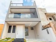 Casa / Sobrado em Condomínio para Venda em Curitiba/PR...