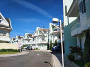 Casa / Sobrado em Condomínio para Venda em Curitiba/PR...