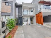 Casa / Sobrado em Condomínio para Venda em Curitiba/PR...
