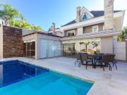 Casa / Sobrado em Condomínio para Venda em Curitiba/PR...