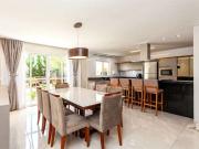 Casa / Sobrado em Condomínio para Venda em Curitiba/PR...