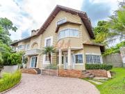 Casa / Sobrado em Condomínio para Venda em Curitiba/PR...