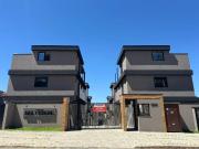 Casa / Sobrado em Condomínio para Venda em Curitiba/PR...