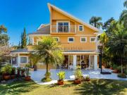 Casa / Sobrado em Condomínio para Venda em Curitiba/PR...