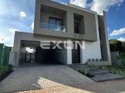 Casa / Sobrado em Condomínio para Venda em Curitiba/PR...