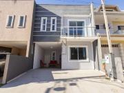 Casa / Sobrado em Condomínio para Venda em Curitiba/PR...
