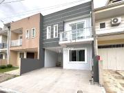 Casa / Sobrado em Condomínio para Venda em Curitiba/PR...