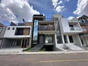 Casa / Sobrado em Condomínio para Venda em Curitiba/PR...