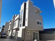 Casa / Sobrado em Condomínio para Venda em Curitiba/PR...