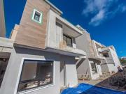 Casa / Sobrado em Condomínio para Venda em Curitiba/PR...