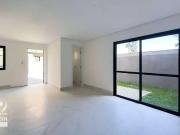 Casa / Sobrado em Condomínio para Venda em Curitiba/PR...