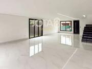 Casa / Sobrado em Condomínio para Venda em Curitiba/PR...