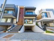 Casa / Sobrado em Condomínio para Venda em Curitiba/PR...