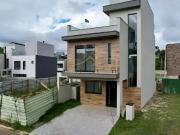 Casa / Sobrado em Condomínio para Venda em Curitiba/PR...