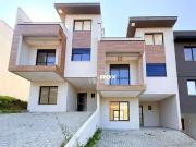 Casa / Sobrado em Condomínio para Venda em Curitiba/PR...