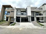 Casa / Sobrado em Condomínio para Venda em Curitiba/PR...