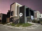 Casa / Sobrado em Condomínio para Venda em Curitiba/PR...