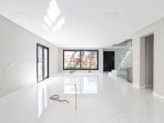 Casa / Sobrado em Condomínio para Venda em Curitiba/PR...