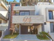 Casa / Sobrado em Condomínio para Venda em Curitiba/PR...