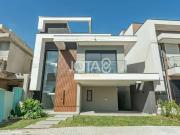 Casa / Sobrado em Condomínio para Venda em Curitiba/PR...