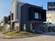 Casa / Sobrado em Condomínio para Venda em Curitiba/PR...