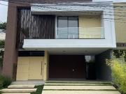 Casa / Sobrado em Condomínio para Venda em Curitiba/PR...