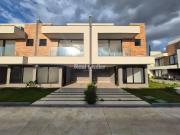 Casa / Sobrado em Condomínio para Venda em Curitiba/PR...