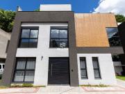 Casa / Sobrado em Condomínio para Venda em Curitiba/PR...