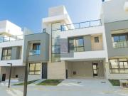 Casa / Sobrado em Condomínio para Venda em Curitiba/PR...