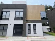 Casa / Sobrado em Condomínio para Venda em Curitiba/PR...