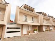 Casa / Sobrado em Condomínio para Venda em Curitiba/PR...
