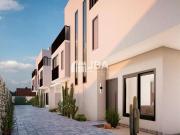 Casa / Sobrado em Condomínio para Venda em Curitiba/PR...