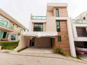 Casa / Sobrado em Condomínio para Venda em Curitiba/PR...
