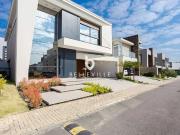 Casa / Sobrado em Condomínio para Venda em Curitiba/PR...