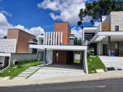 Casa / Sobrado em Condomínio para Venda em Curitiba/PR...