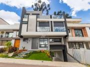 Casa / Sobrado em Condomínio para Venda em Curitiba/PR...