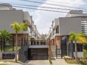 Casa / Sobrado em Condomínio para Venda em Curitiba/PR...