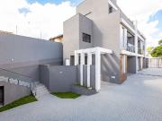 Casa / Sobrado em Condomínio para Venda em Curitiba/PR...