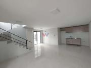 Casa / Sobrado em Condomínio para Venda em Curitiba/PR...