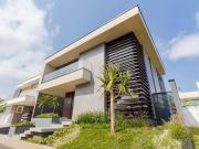 Casa / Sobrado em Condomínio para Venda em Curitiba/PR...