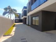 Casa / Sobrado em Condomínio para Venda em Curitiba/PR...