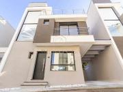 Casa / Sobrado em Condomínio para Venda em Curitiba/PR...