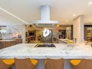 Casa / Sobrado em Condomínio para Venda em Curitiba/PR...